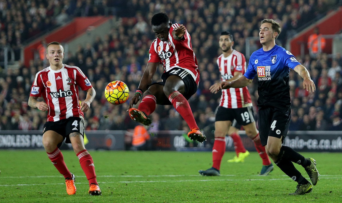 日益激烈的 日益激烈的