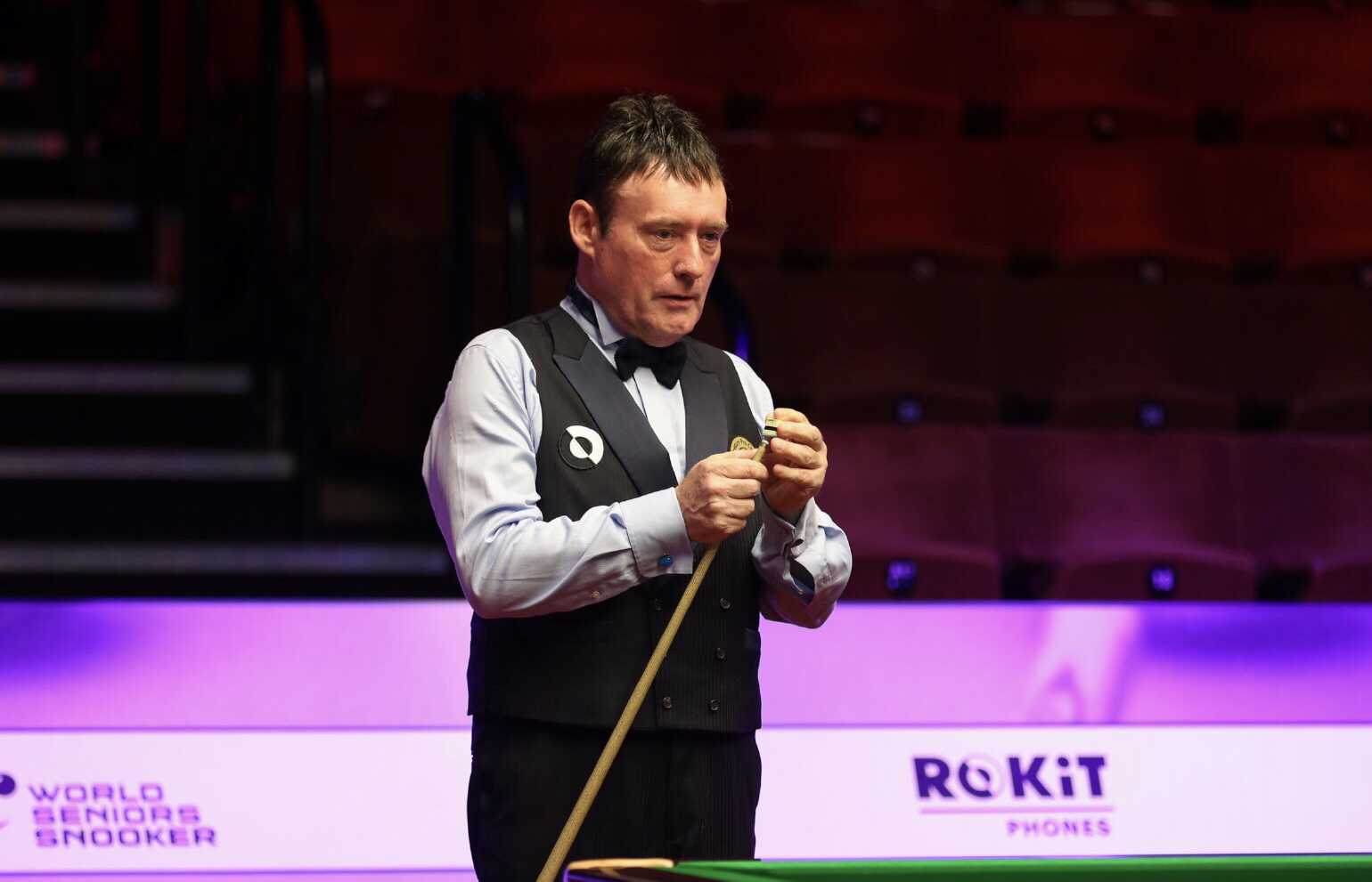 员在逆境中 员在逆境中