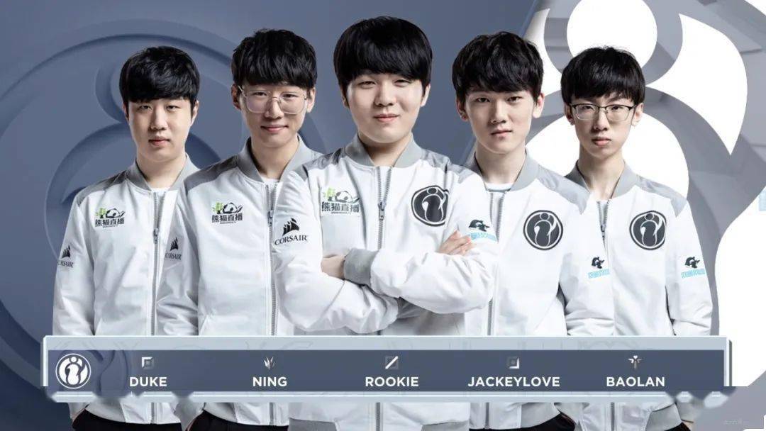 而自己依旧 而自己依旧