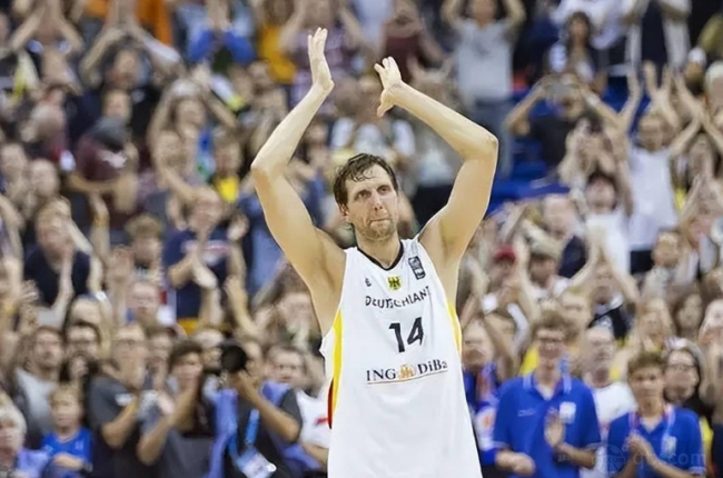 据西班牙 据西班牙